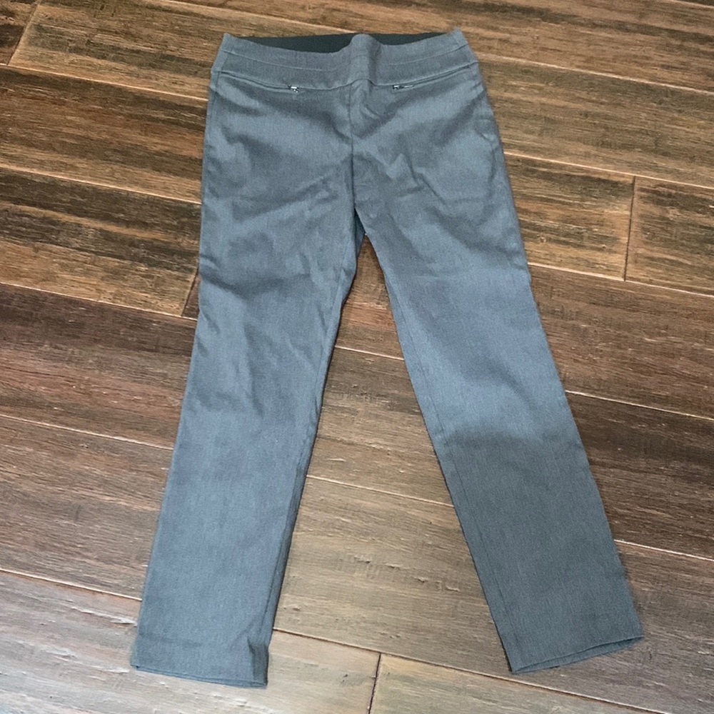 Candies. Ashley pull on dress pant. NWOT.